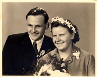 Rodiče Pavly Mikešové Jan a Marie Sedláčkovi / 1955