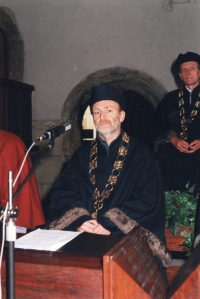 Ladislav Hlavatý jako promotor při promocích studentů ČVUT, Praha, 2016