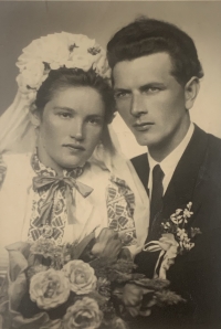 Vincent Hollý a Cecília Šurmanová, svadobná fotografia