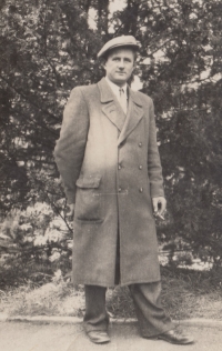 Otec Alexander Bory starší