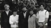 With his siblings, from the left: Ladislav, Marie, Petr, Ludmila, Jan, 1985
