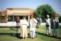 V Ašrame Indian-Austrian Fellowship  - Rakúsko-indickej spoločnosti, district Pali v štáte Rajasthan. (1989)