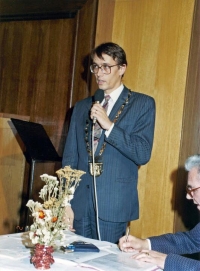 Martin Dvořák zvolen primátorem, 1990