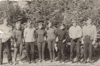 Самбір, 1968 рік, 7 або 8 клас; крайній зліва - Зорян Попадюк
