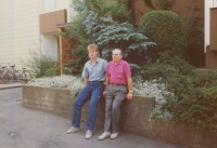 Syn Růženy Valčíkové Jan na návštěvě u Ladislava Skřipky v Německu