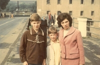 Lili Trojanová with children, 1968