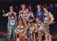 Winners of the British League 1980 - Reading, from left: Bobby Schwartz, Jan Anderssen, Mick Bell, Martin Ashby; kneeling: Bernie Leigh, John Davis, Tony Briggs 