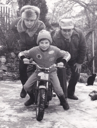 Jiří Štancl (vlevo) s tatínkem a synem