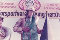 Stříbrná přilba ADAC-???, 1984