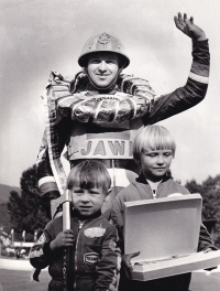 Jiří Štancl se synem Jiřím (vlevo) a dcerou Alicí