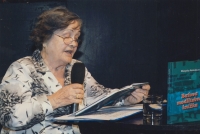 Anna Poláková reading a book about Bata