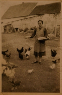 Marie Zíková, rozená Kavalová. Matka Josefa Zíky