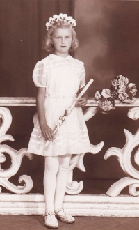 Jindřiška Švajdová – první svaté přijímání v Lužicích