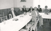 První zleva bratři pamětnice Josef a Václav Jakubcovi - Josef nastoupil na jezuitské gymnázium do Bubenče a roku 1950 byl svědkem Akce K