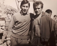 Zápasníci Miček a Šestakov (BLH) na Kube, rok 1971