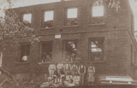 Stavba hospodářství Roušarových v Oldřiši 27 (1912)