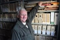 Václav Herout v roce 2019 v archivu České besedy v Daruvaru