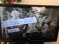 Prarodiče Jaromíra Kubiase s jeho matkou (dívka vpravo) 