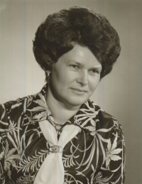 Oldřiška Mikundová-Bártková, dobová fotografie