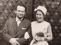 Wedding photo of Rut and Pavel Kohn, 5th May 1961