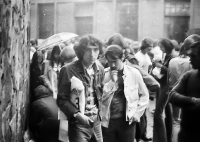 Ivo na burze vinylů ve Španělské ulici, počátek  70. let