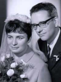 Wedding to architect Milan Pázler, 1967