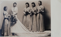 Anděla Kostlivá with her braidsmaids , 11 May 1940