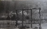 The place at the school playground in Dolní Bečva where on November 9, 1944 four resistance movement members were executed 