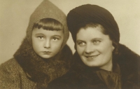 Milan with his mother, Marie. 1942