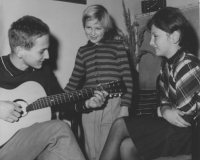 Se svými sestrami, 60. léta 20. století