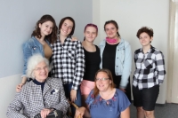 S žákyněmi z projektu Příběhy našich sousedů