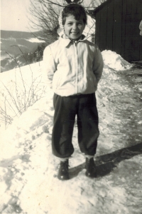 Rut Kolínská as a child in 1959