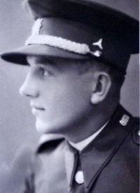 Pamětníkův otec František Picek, tehdy nadporučík československé armády (asi rok 1938)
