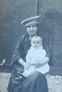 Memoria's artistically talented grandfather, at an early age.
