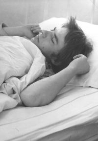 Jan Hrabina v psychiatrické léčebně Bohnice, léto roku 1974