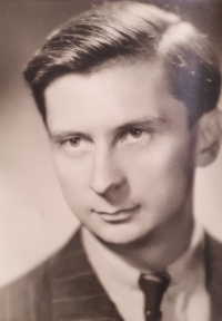 Dobový portrét Vlastislava Maláče, Praha asi 1945