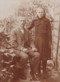 Václav Grim Sr. with the daughter Marie