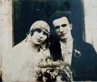 Svadobná fotka babky Zofie Nowak s dedkom Stanislawom Galkowskim, okolo 1928-29
