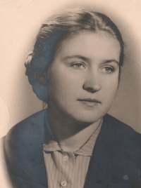 Регина Лаврович, 1953