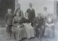 Family of grandfather Sixta: from the left standing Jindřich (father of the witness, about 12 years), Josef (later renowned advocate in Prague), Vlastimil, Štěpánka, sitting: Marie, Františka born Jouzová z Chotutic (grandmother of the witness) coming from nine children, her brothers founded an agricultural machine factory in Pečky, exists to this day as REGULA, grandfather Štěpán, Anna; in Velimi on the estate, cca 1916