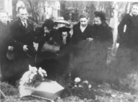 Mirečkův pohřeb, únor 1945