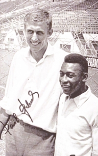Czechoslovak national team player Pavel Schenk with Brazilian footballe player Pelé