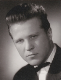 Jaroslav Sixta, graduation photo, 1958