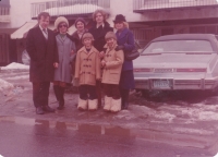 Jaroslav (vlevo) s širší rodinou, Montreal, cca 1978