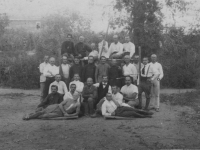 Dědeček Vilém Dostál v ruském zajetí s dalšími důstojníky, 1916