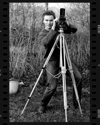 Portrét Ivana Látala z jeho fotografických začátků