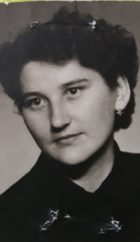 Janka Hamplová, portrét, okolo roku 1955