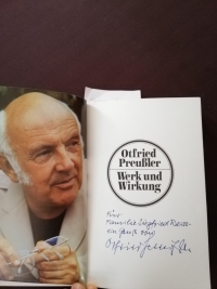 Kniha s věnováním světoznámého autora a rodinného přítele Otfrieda Preusslera