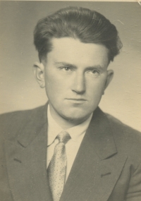 Bratr František Vopařil v roce 1956