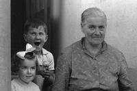 Františka Žáková, roz. Mišunová, maminka pamětnice